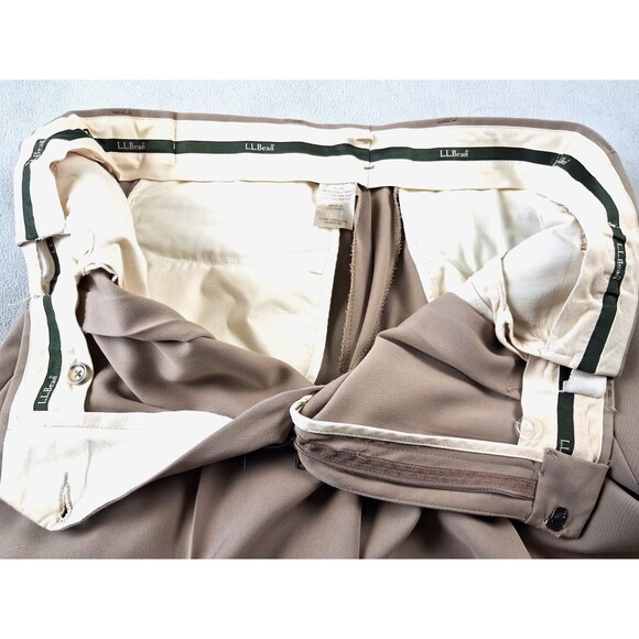 L.L. Bean Men’s Dress Pants 40x28 Tan Relaxed Fit 100% Polyester Pleated Front - Picture 7 of 16